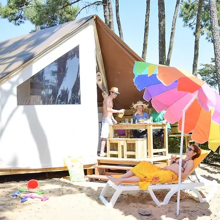 Camping Les Preveils *